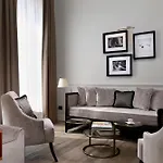 Gens Luxury Suites