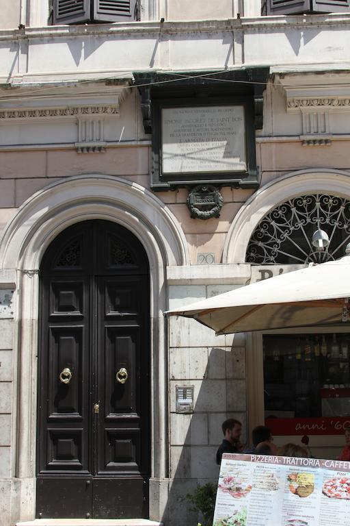 Gens Luxury Pensión